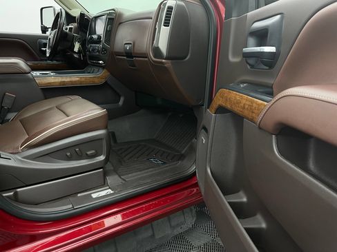 Used 2019 Chevrolet Silverado 2500 High Country w/ Duramax Plus Package AWD/4WD image 34