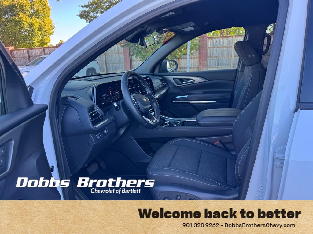 Used 2026 Chevrolet Traverse LT FWD image 10