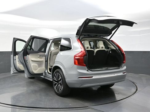Used 2025 Volvo XC90 T8 Plus w/ Protection Package AWD/4WD image 44