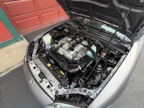 Used 2002 MAZDA MX-5 Miata SE RWD image 37