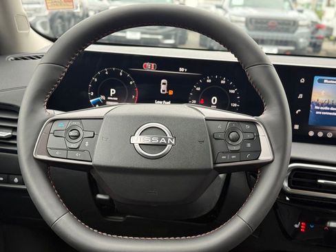 New 2026 Nissan Sentra SR w/ SR Premium Package FWD image 21