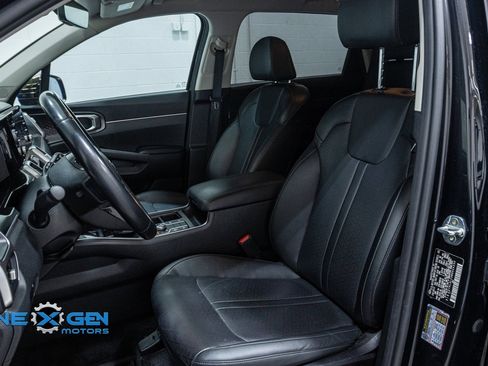 Used 2021 Kia Sorento S image 20