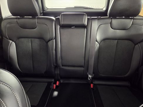 New 2026 Jeep Grand Cherokee Altitude RWD image 17