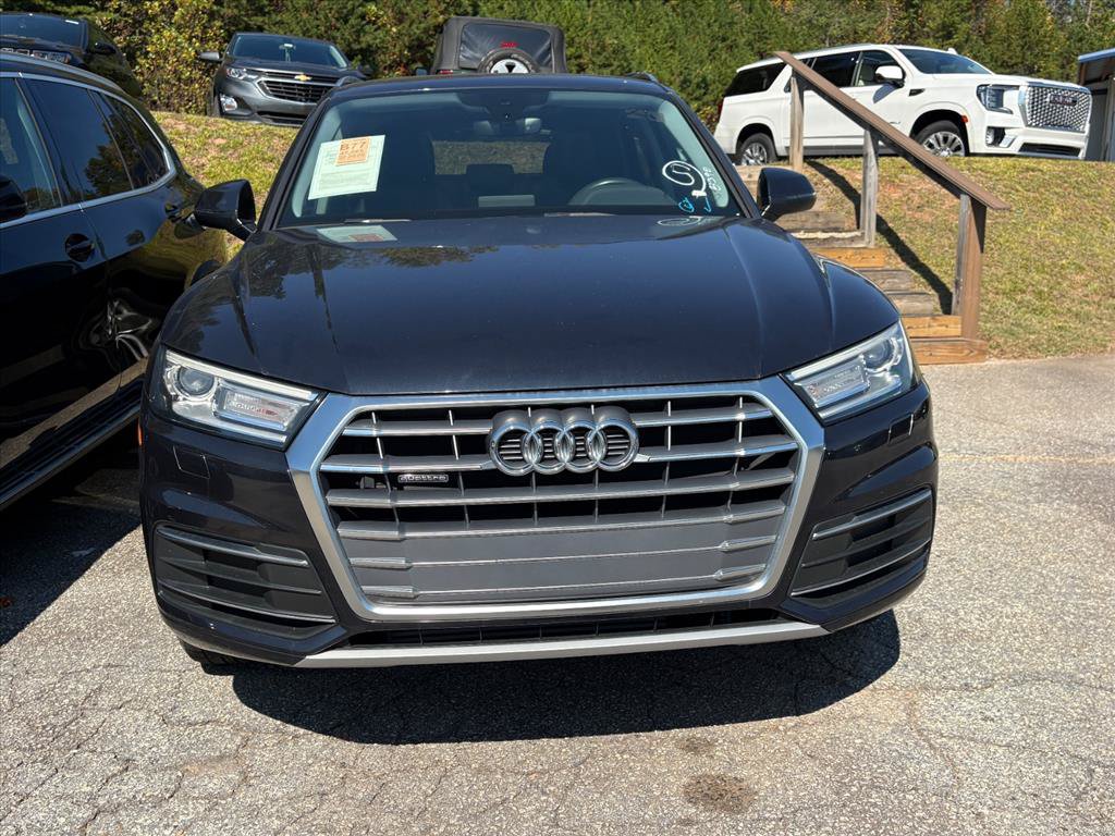 Used 2020 Audi Q5 2.0T Premium w/ Convenience Package AWD/4WD image 2