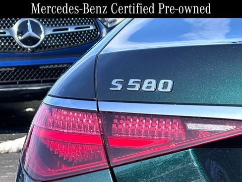 Used 2022 Mercedes-Benz S 580 4MATIC Sedan w/ 3D Technology Package image 7