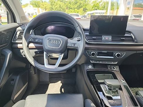 Used 2024 Audi Q5 2.0T Premium Plus AWD/4WD image 11