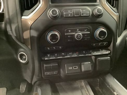 Used 2023 Chevrolet Silverado 2500 High Country w/ Technology Package AWD/4WD image 17