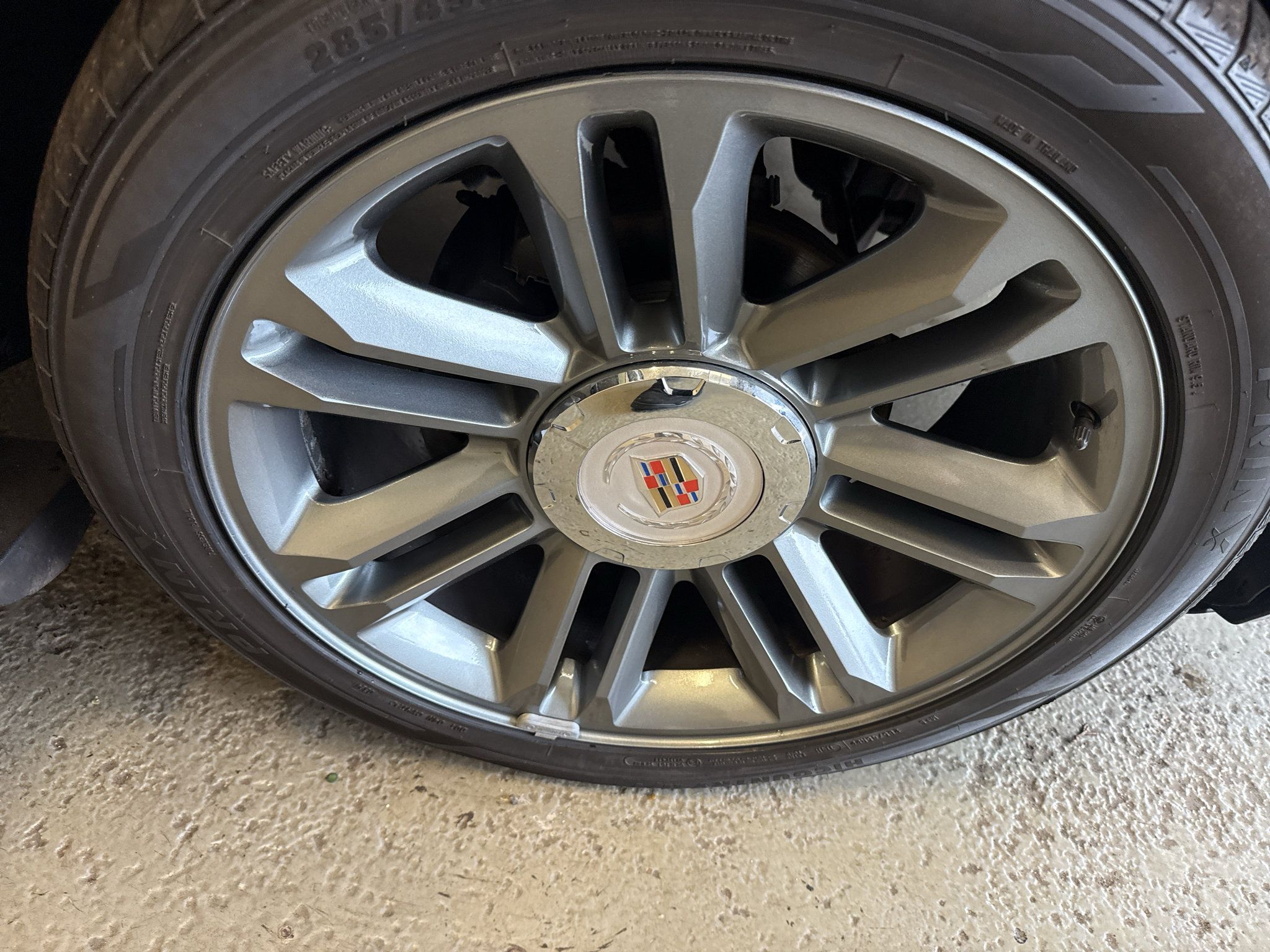 Used 2014 Cadillac Escalade Premium AWD/4WD image 37