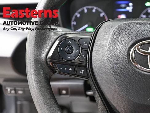 Used 2023 Toyota Corolla LE FWD image 15