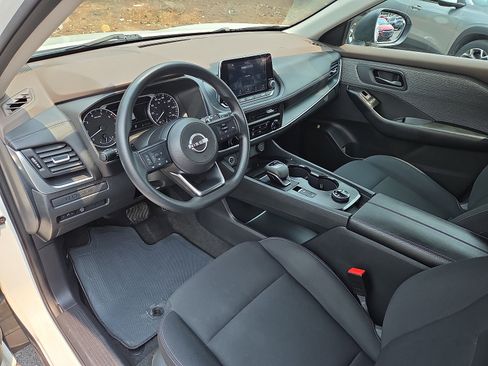 Used 2023 Nissan Rogue S AWD/4WD image 15