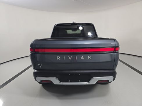 Used 2024 Rivian R1T Adventure AWD/4WD image 4