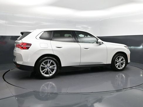 Certified 2025 BMW X3 xDrive30i AWD/4WD image 8