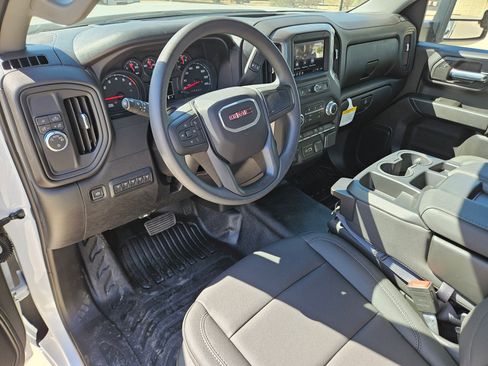 New 2026 GMC Sierra 2500 Pro w/ Convenience Package image 10