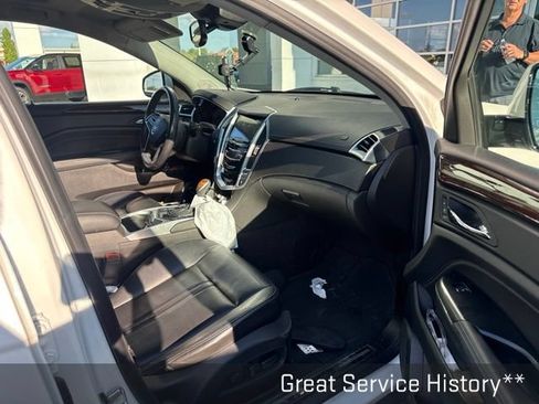 Used 2016 Cadillac SRX Luxury w/ Driver Awareness Package AWD/4WD image 10