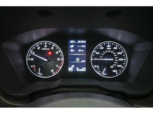 Used 2023 Subaru Outback Premium image 31