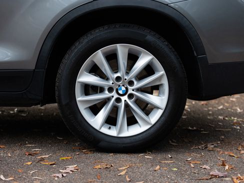 Used 2017 BMW X3 sDrive28i image 12