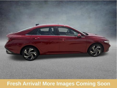 Used 2024 Hyundai Elantra Limited FWD image 1