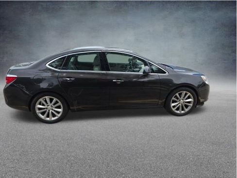 Used 2013 Buick Verano FWD image 9