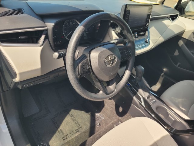 Used 2022 Toyota Corolla LE FWD image 12