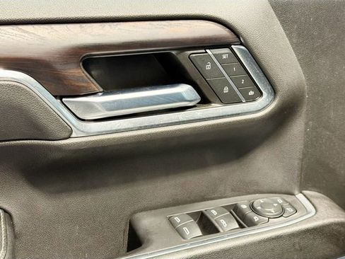 Used 2023 GMC Sierra 1500 SLT w/ SLT Premium Package image 18