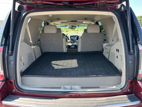 Used 2018 GMC Yukon Denali w/ Denali Ultimate Package AWD/4WD image 23