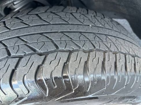 Used 2018 Chevrolet Silverado 1500 LT w/ LT Eassist Package image 35