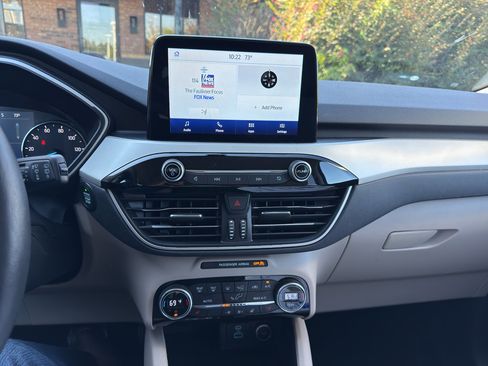 Used 2021 Ford Escape SEL image 19