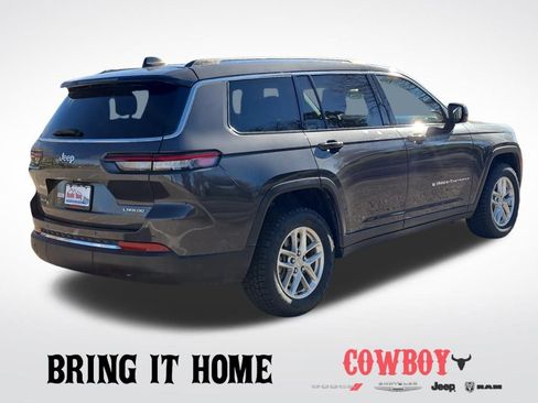 Used 2023 Jeep Grand Cherokee L Laredo image 6