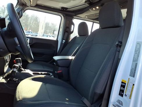 New 2026 Jeep Gladiator Sport image 12