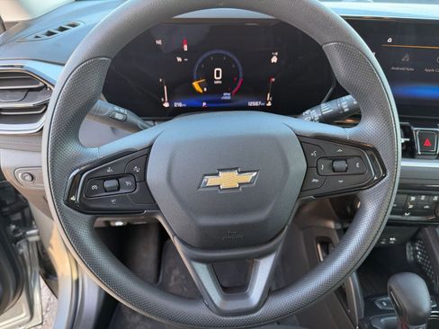 Used 2025 Chevrolet TrailBlazer LT image 25