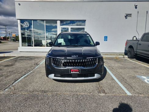 New 2026 Kia Carnival EX image 2