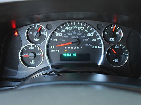 Used 2021 Chevrolet Express 2500 w/ Driver Convenience Package image 24