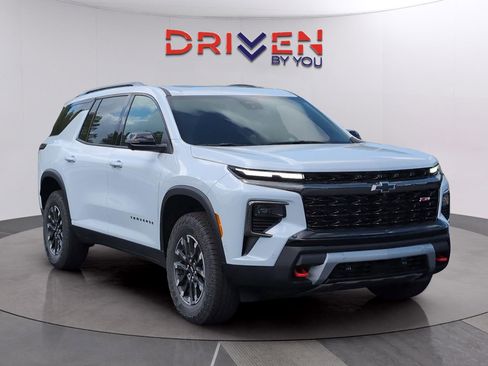 New 2026 Chevrolet Traverse Z71 w/ Enhanced Driving Package AWD/4WD image 7