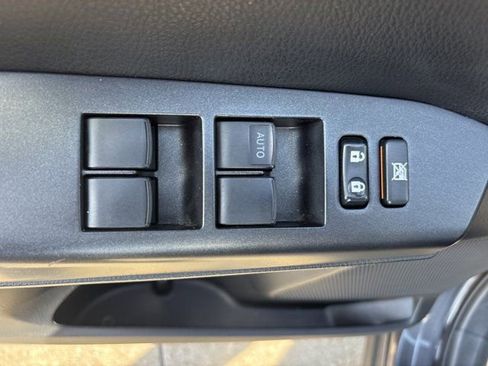 Used 2016 Toyota RAV4 LE image 19