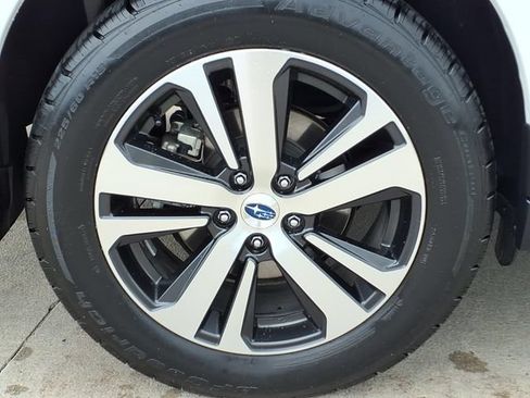 Used 2018 Subaru Outback 2.5i Limited AWD/4WD image 6