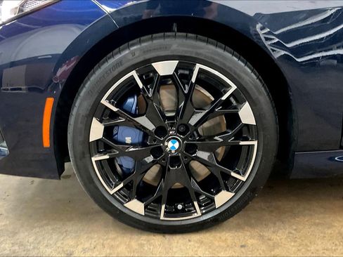 Used 2025 BMW M235i xDrive w/ Premium Package image 12