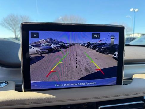 Used 2023 Lincoln Aviator AWD w/ Premium Package image 29