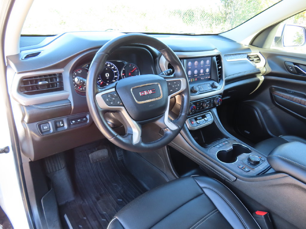 Certified 2022 GMC Acadia Denali w/ GMC Pro Grade Package AWD/4WD image 25
