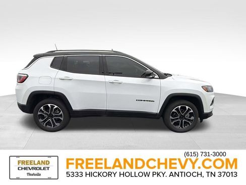Used 2022 Jeep Compass Limited image 2