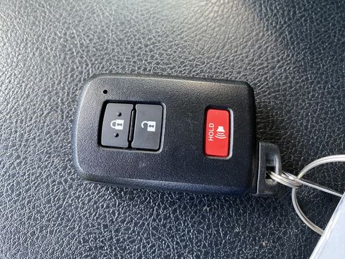 Used 2020 Toyota 4Runner TRD Off-Road Premium w/ Moonroof Package AWD/4WD image 37