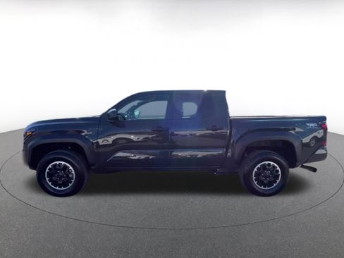 Used 2025 Toyota Tacoma TRD Off-Road image 9