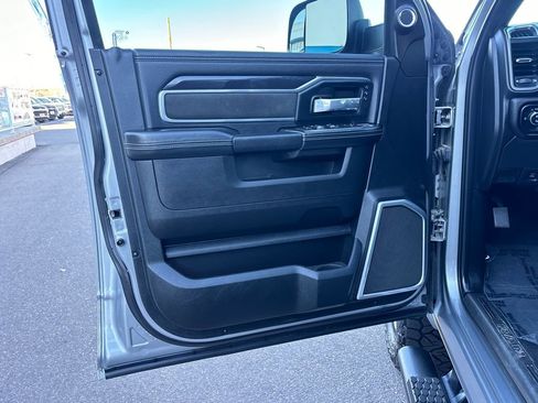 Used 2022 RAM 2500 Laramie image 10