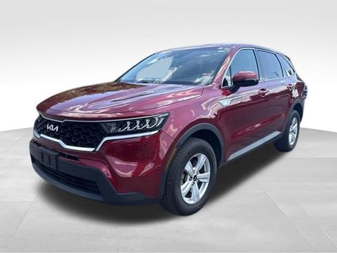 Certified 2023 Kia Sorento LX AWD/4WD image 1