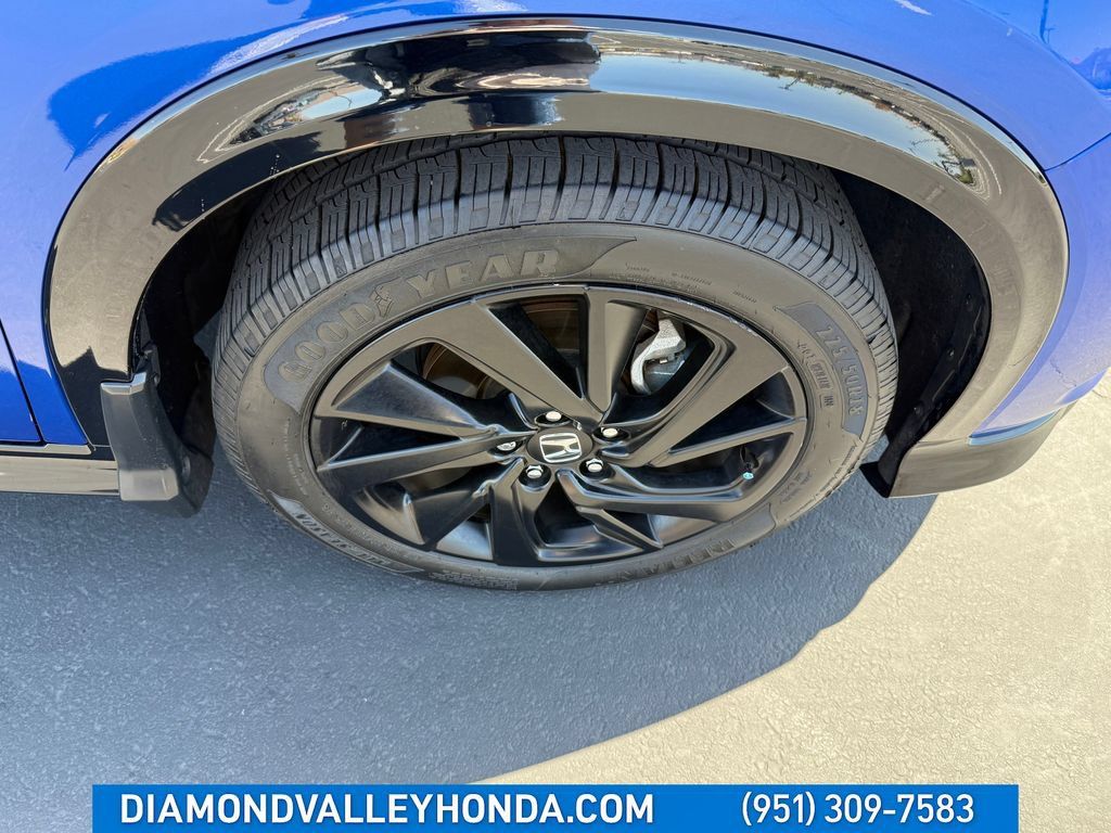 Used 2021 Honda HR-V Sport image 28