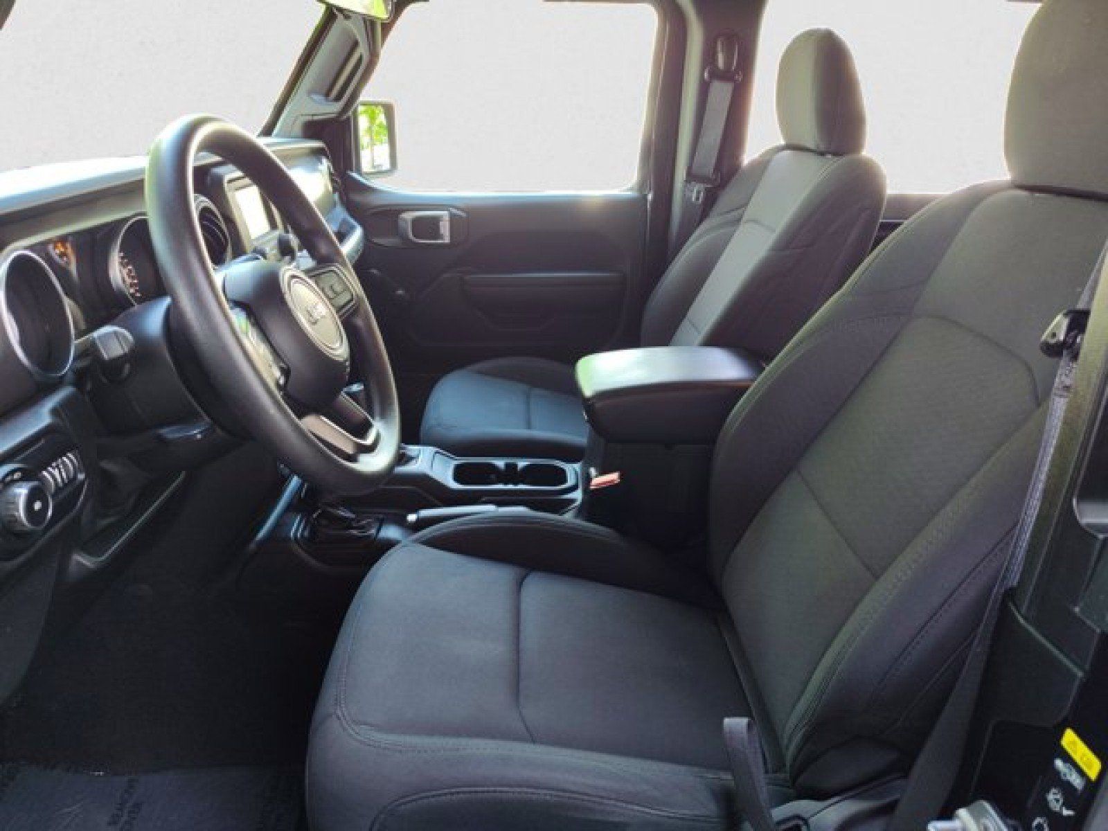 Used 2021 Jeep Wrangler Sport AWD/4WD image 10