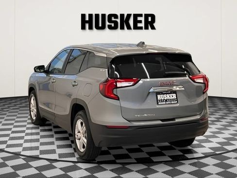 Certified 2024 GMC Terrain SLE FWD image 5