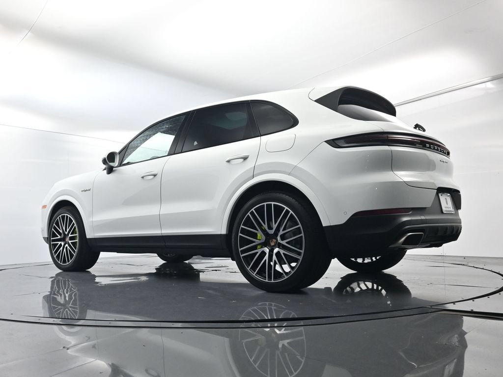 Certified 2026 Porsche Cayenne E-Hybrid AWD/4WD image 45