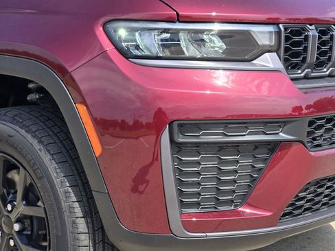 New 2026 Jeep Grand Cherokee L 4WD image 9