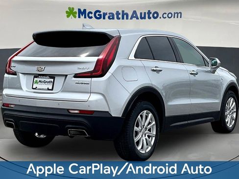 Used 2019 Cadillac XT4 Luxury w/ Cold Weather Package FWD image 7