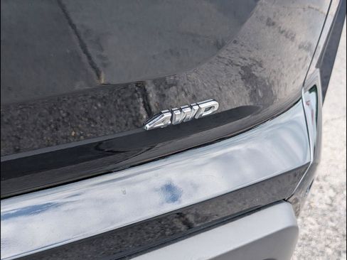 Used 2025 Nissan Pathfinder SV AWD/4WD image 18